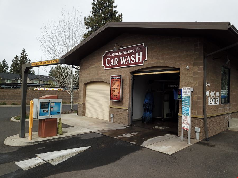 1045 W Rail Way