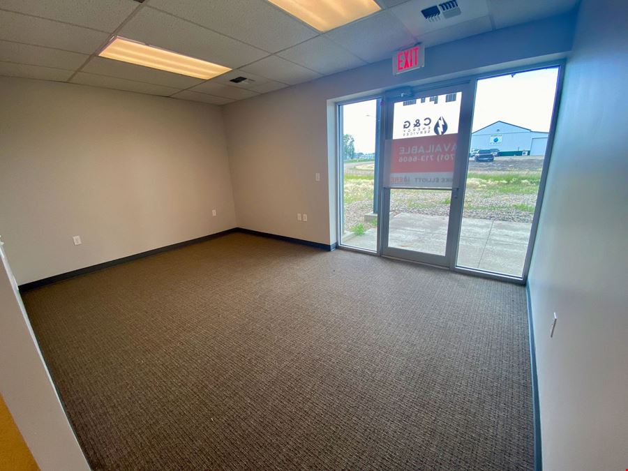 ±6,000 SF Industrial Flex Investment Opportunity on 1.05±AC