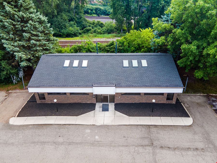 1125 Trowbridge Rd