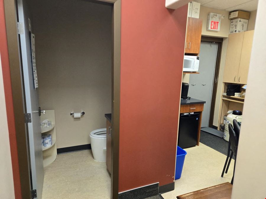 Bearspaw Plaza: Medical Office Space