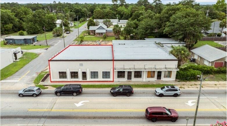 Preview of Retail space for Rent at 6780 Caroline St