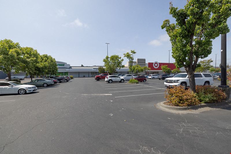 425 Rohnert Park Expressway