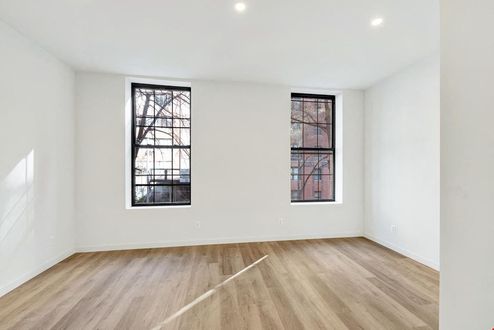 120 East 37th Street