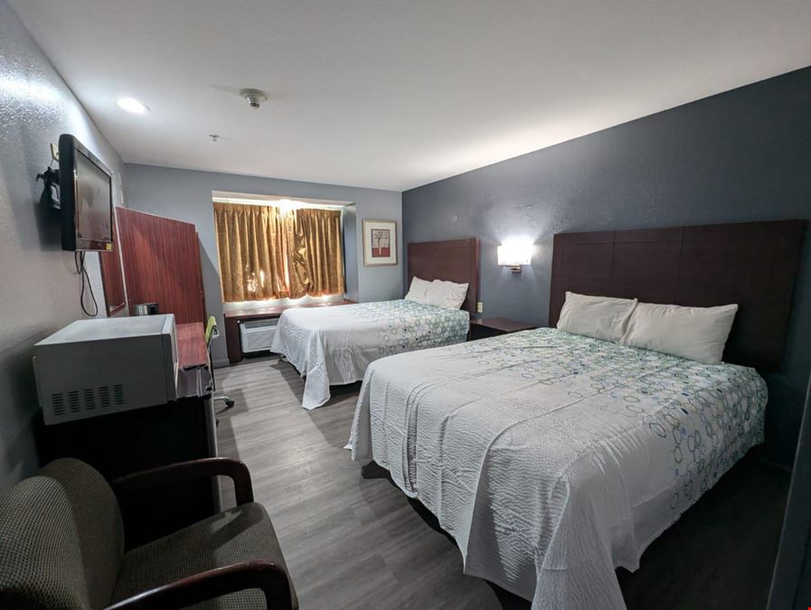 BlissPoint Inn & Suites - Toledo, OH
