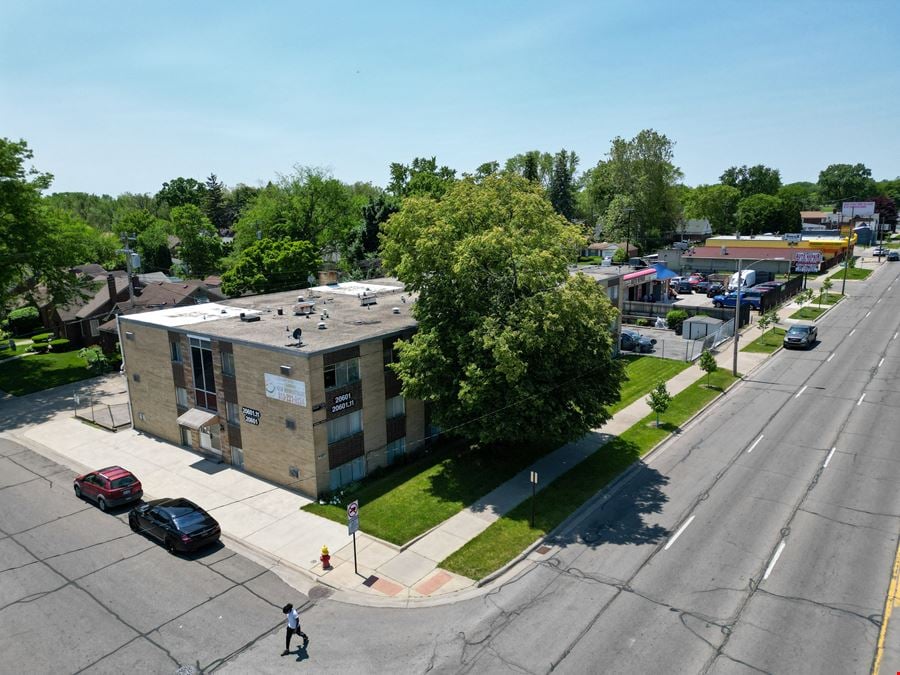 Plymouth Green Apartments