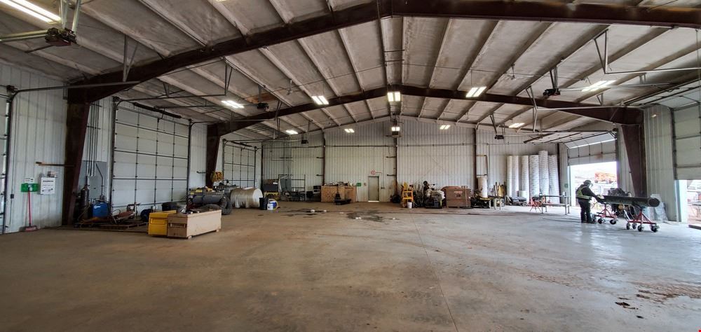 SALE: 8,000 SQ FT Shop on 4+ Acres