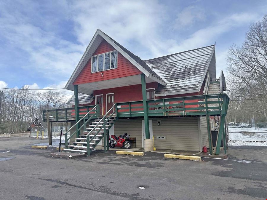 982 Center Street
