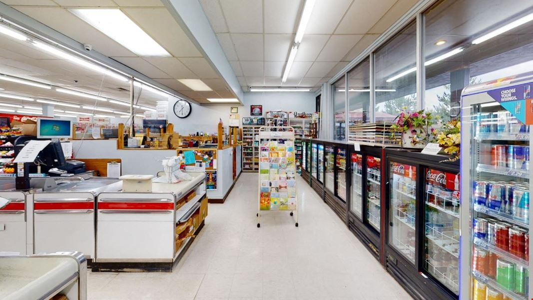 Retail Center with Profitable Grocery Store