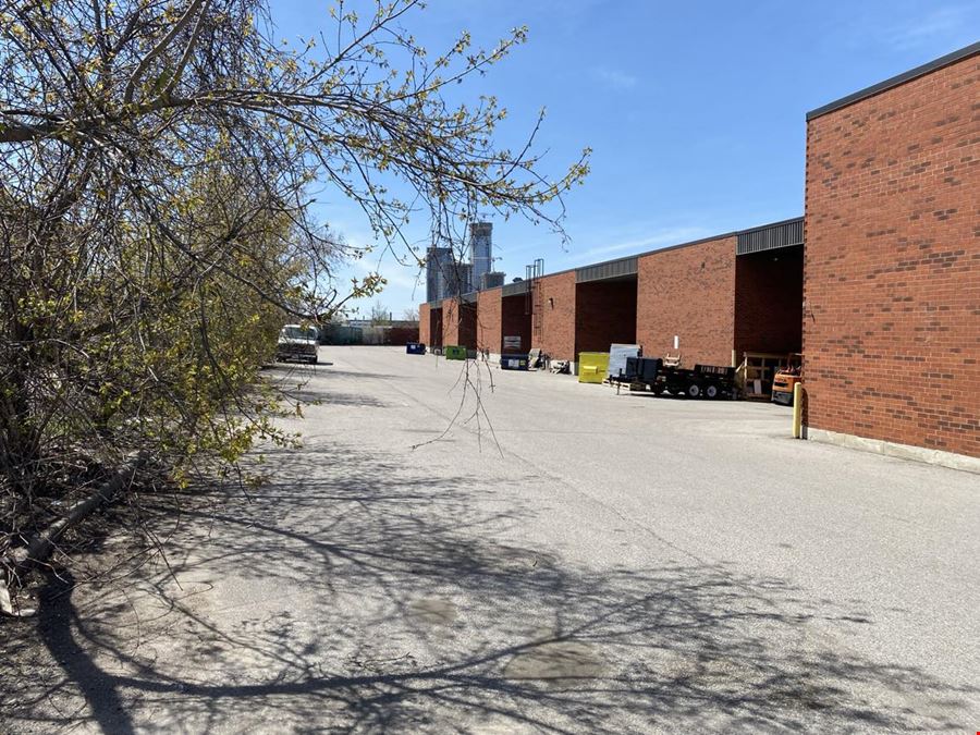 176 Creditstone Road, Unit 10