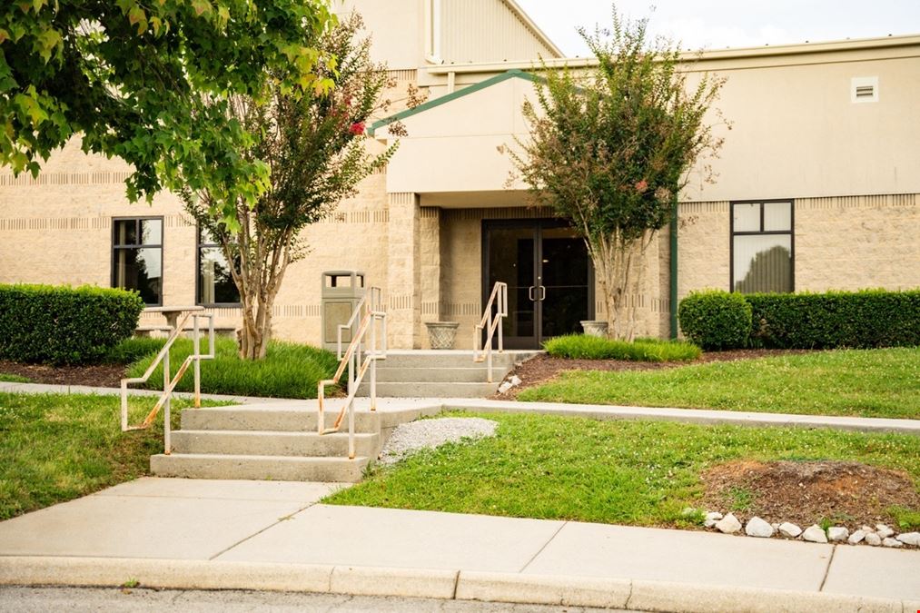 56,604 SF Office or Flex Redevelopment | Knoxville, TN MSA