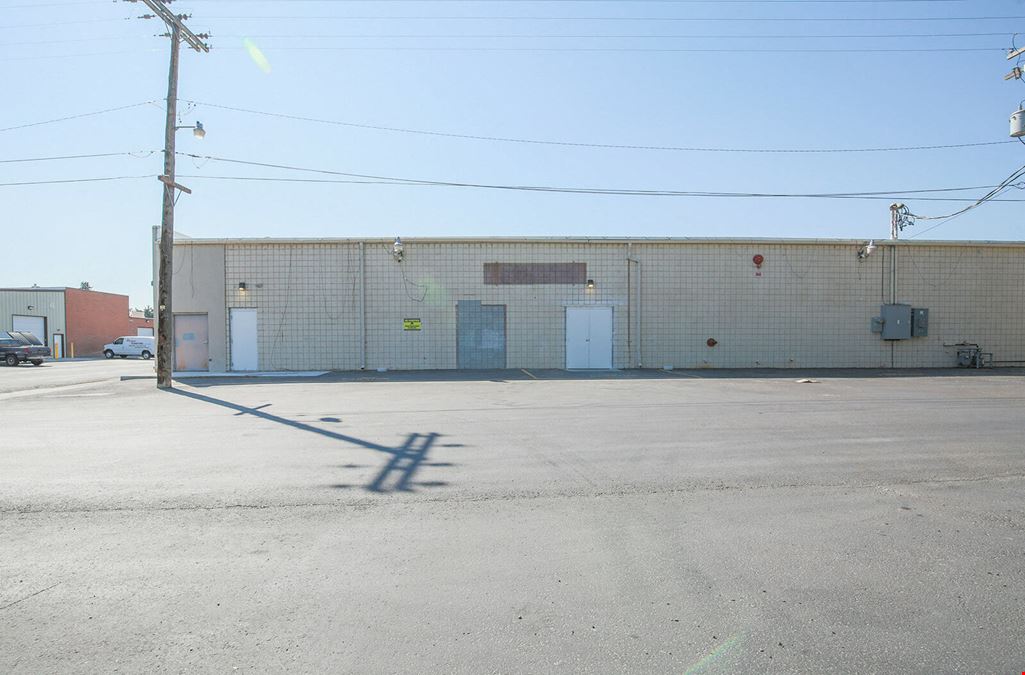 2285 Overland Ave - Overland Shopping Center