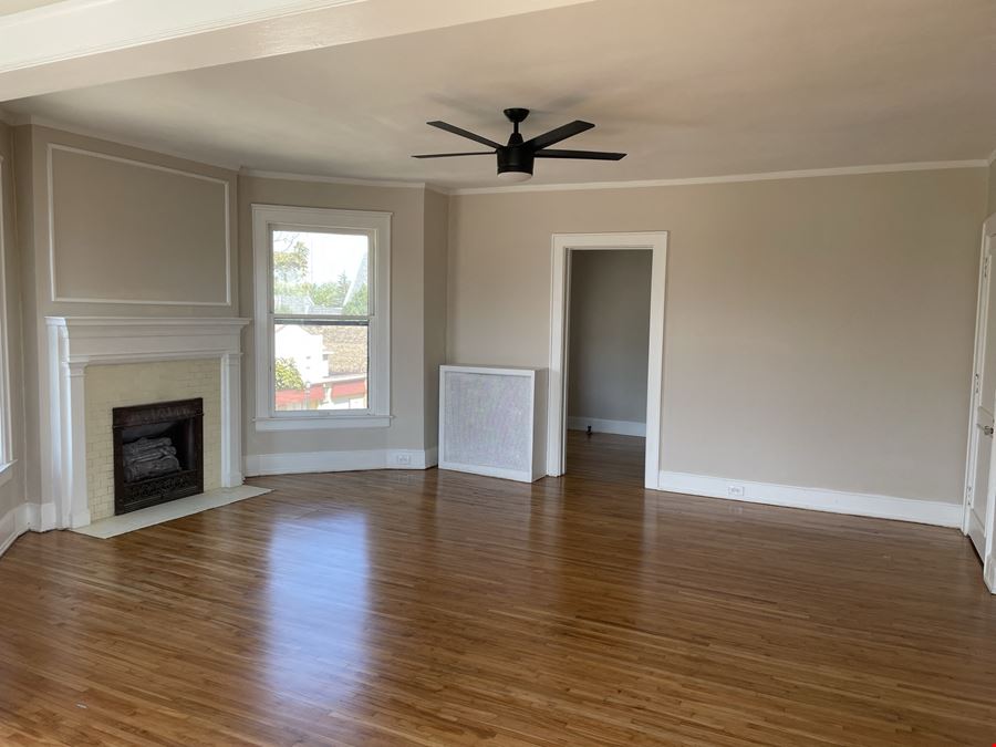 814 Center Avenue