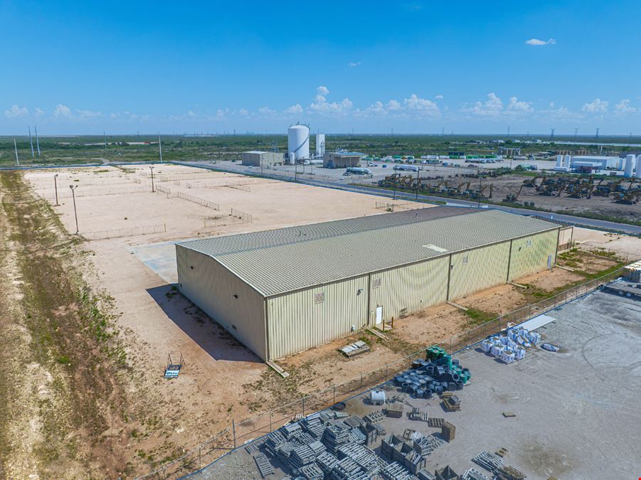 Warehouse/Office Building on ±10.91 Acres