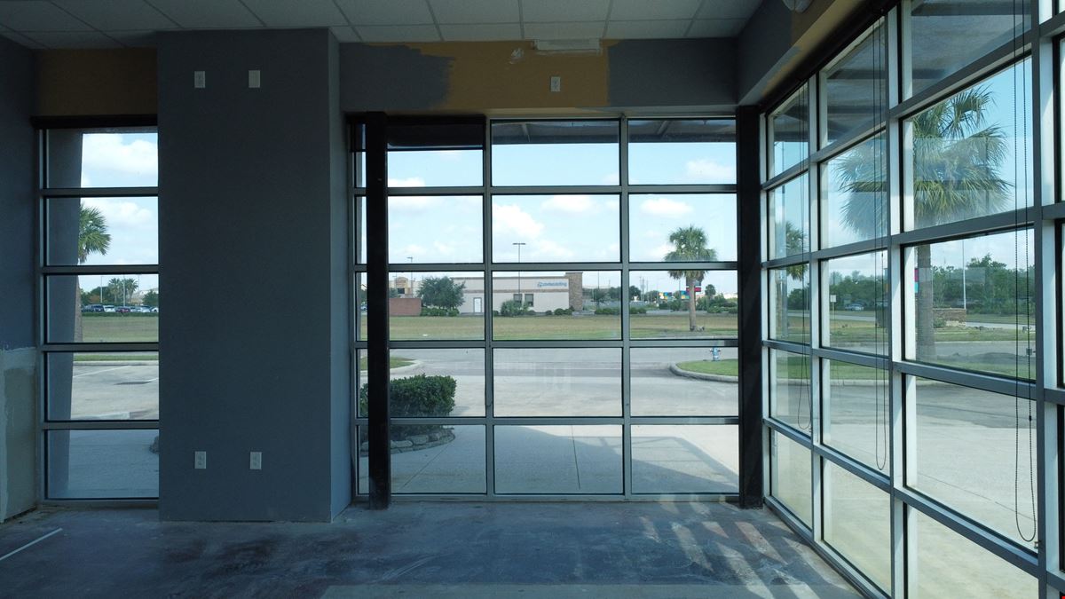Clear Lake Commons