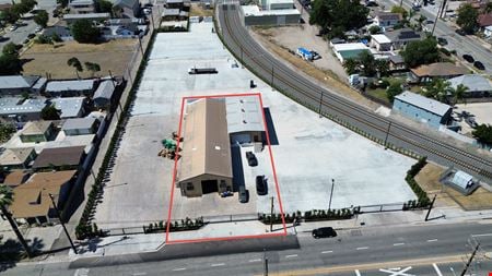 Preview of Industrial space for Rent at 958 W Rialto Ave