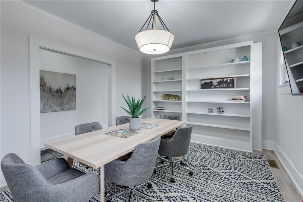 102 W Stone Ave