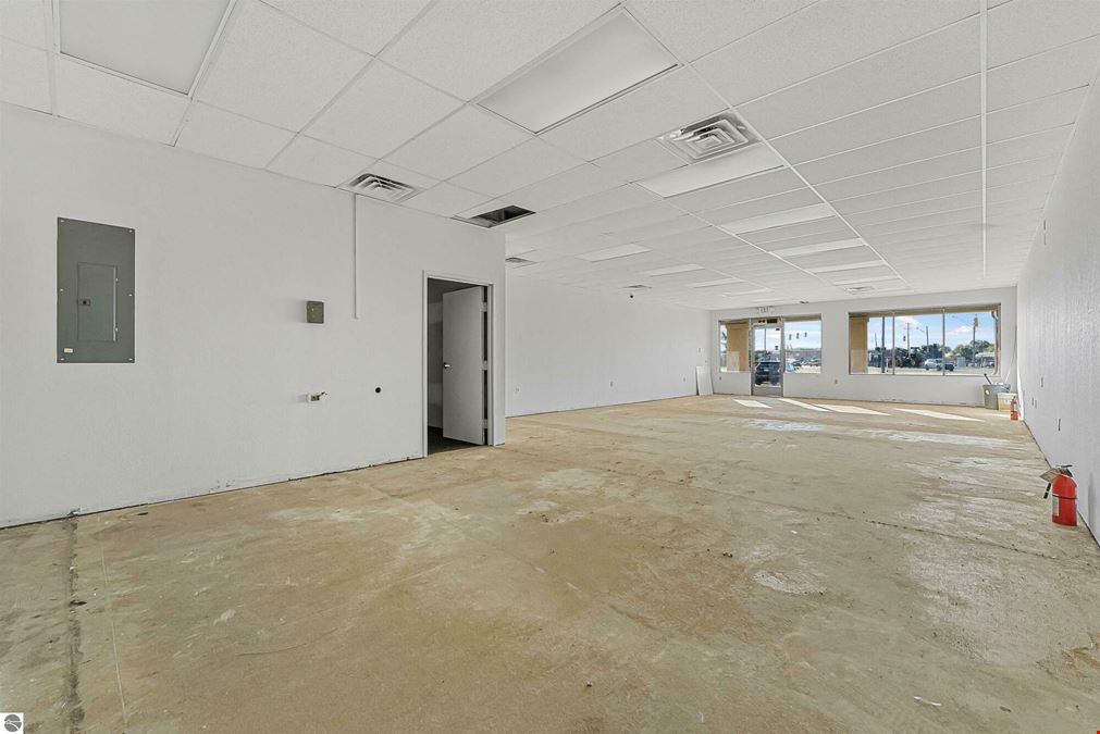 Highly Visible Retail Space in Cadillac, MI