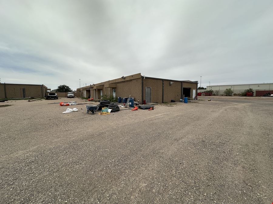 Efficient Office & Shop on Commerce Dr
