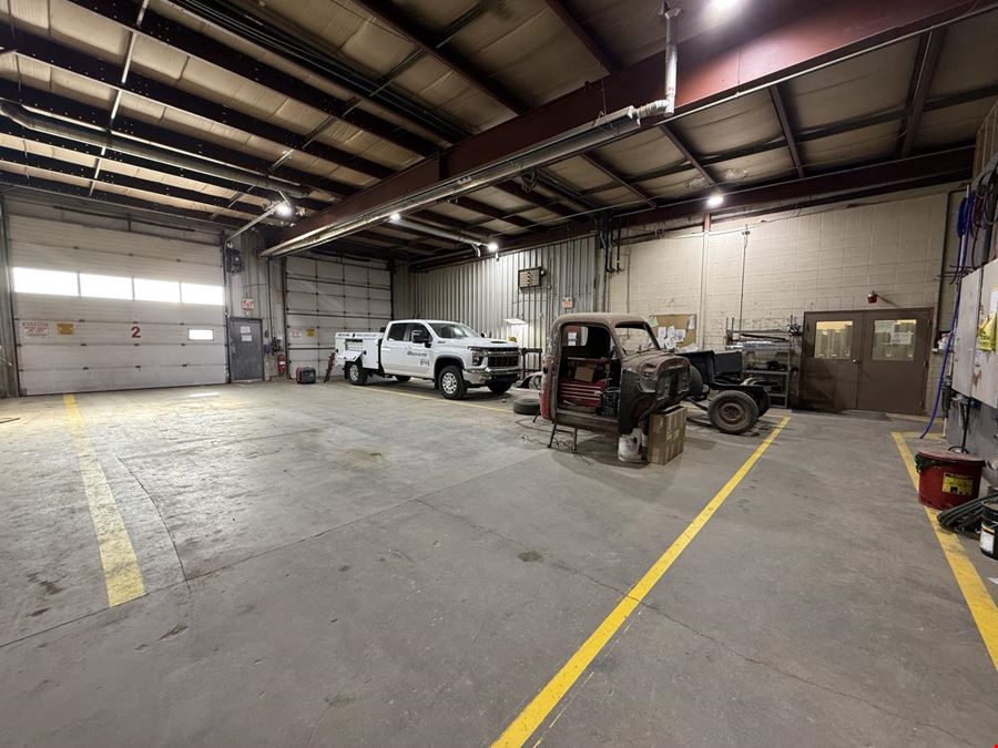 8164 Edgar Industrial Close