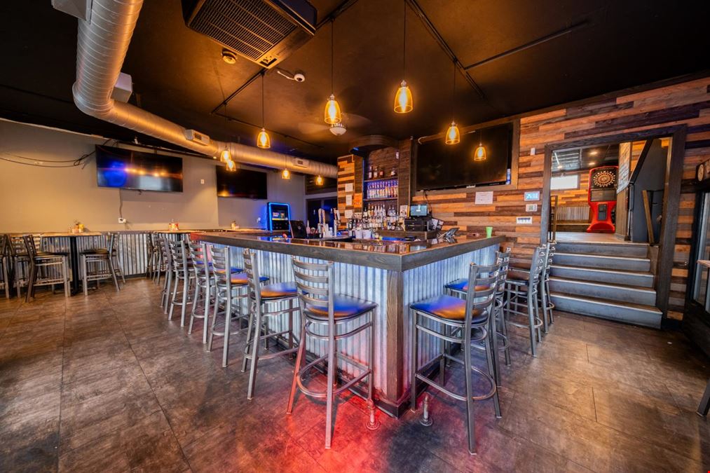 870 4th Ave - Bar/Restaurant