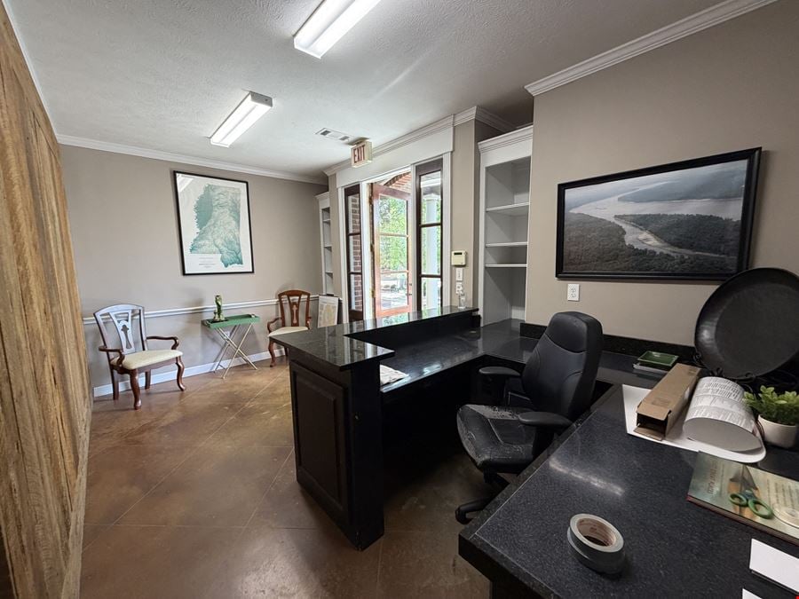 Professional Office Suite Available - Madison, MS