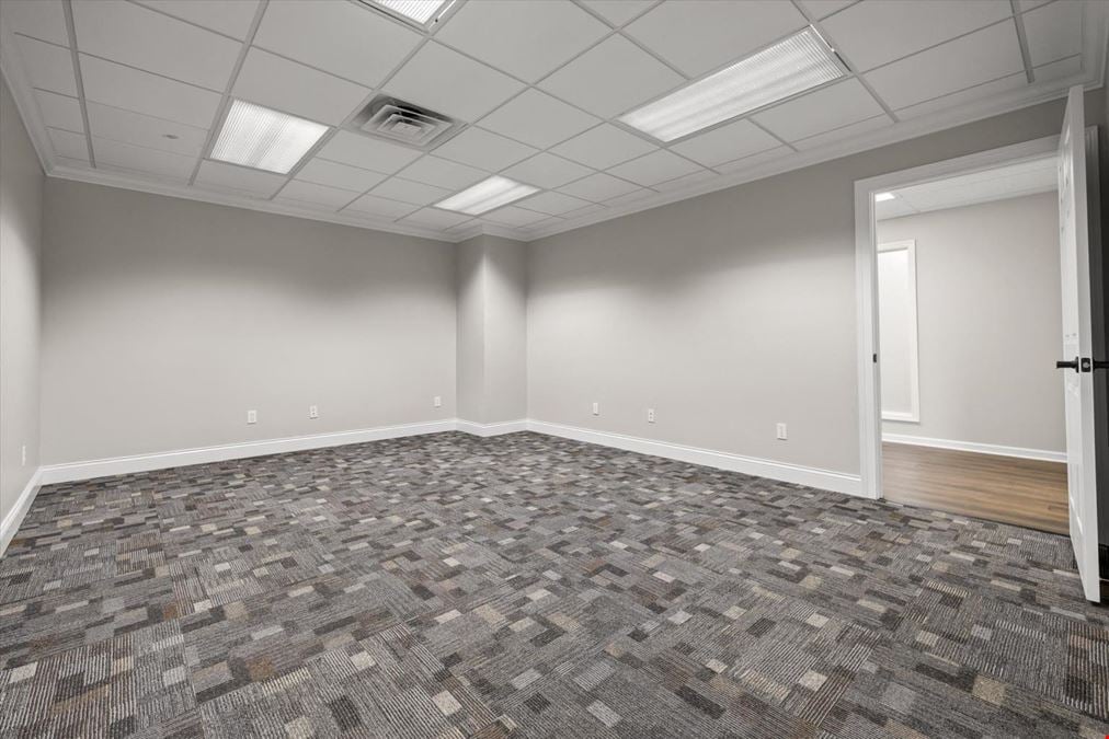 2 Executive Suites 