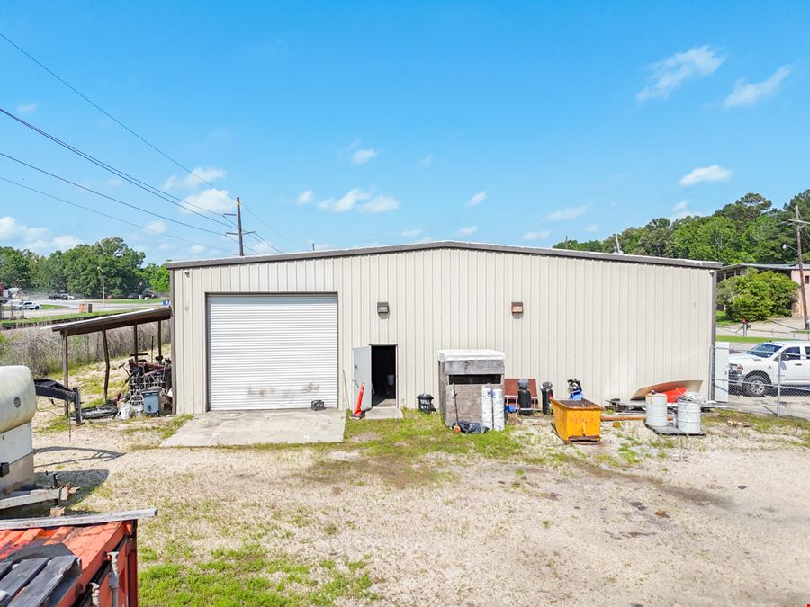 8% Cap 5 Year Sale-Leaseback with Yard