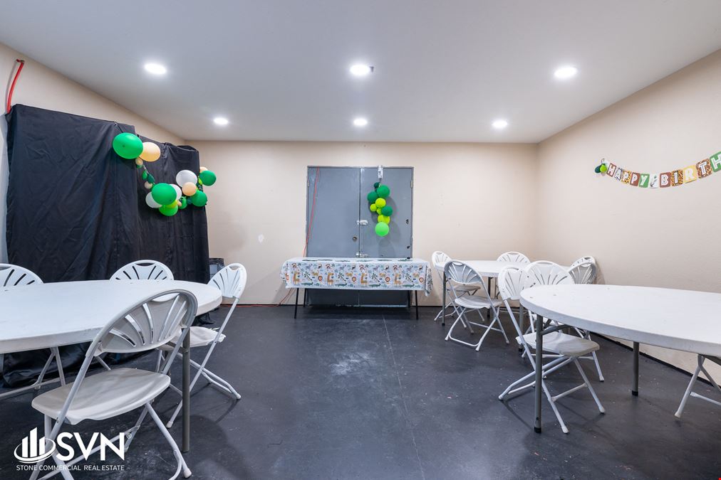 9,600 SF Flex Space For Sale