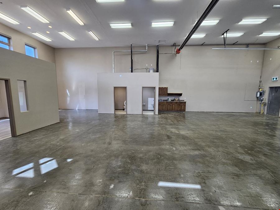 7471 Edgar Industrial Bend - Unit 24