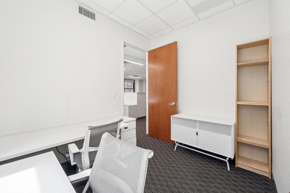 28 West 44th Street - 10th Floor Sublease