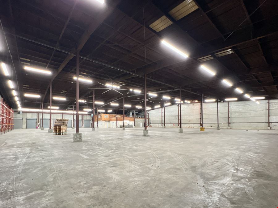 ±32,565 SF Industrial Facility Near Lakefront Airport