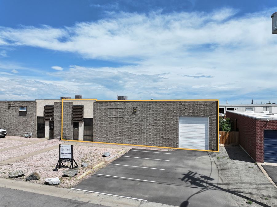 6863 - 6865 E 48th Ave