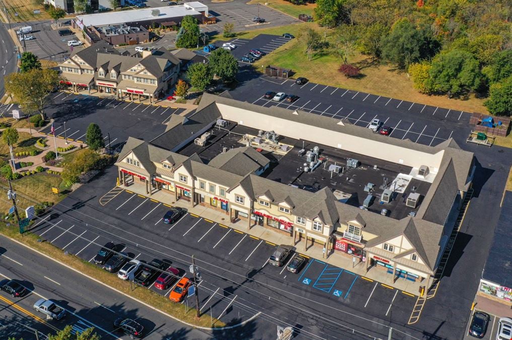 The Shoppes and Offices at Woods Tavern