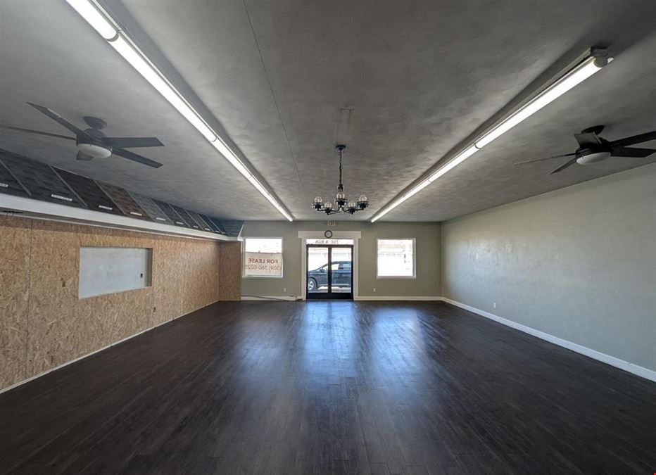206 N Main St