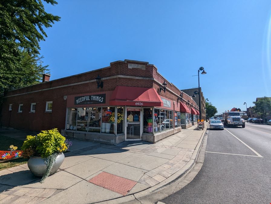 Value-Add Prime Oak Park Retail Opportunity