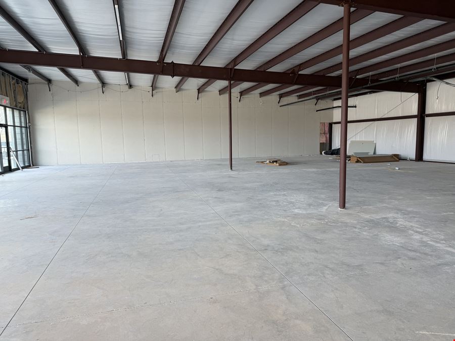 NEW CONSTRUCTION RETAIL IN NIXA