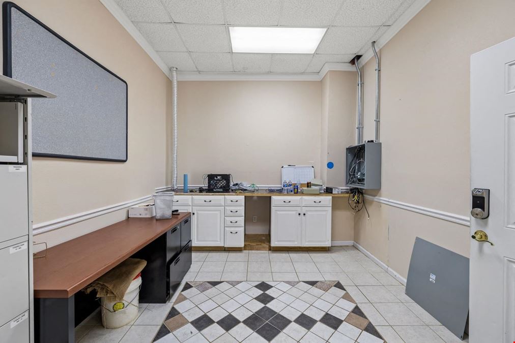 1001 Dotsonville Rd, Clarksville TN - Commercial Mixed Use