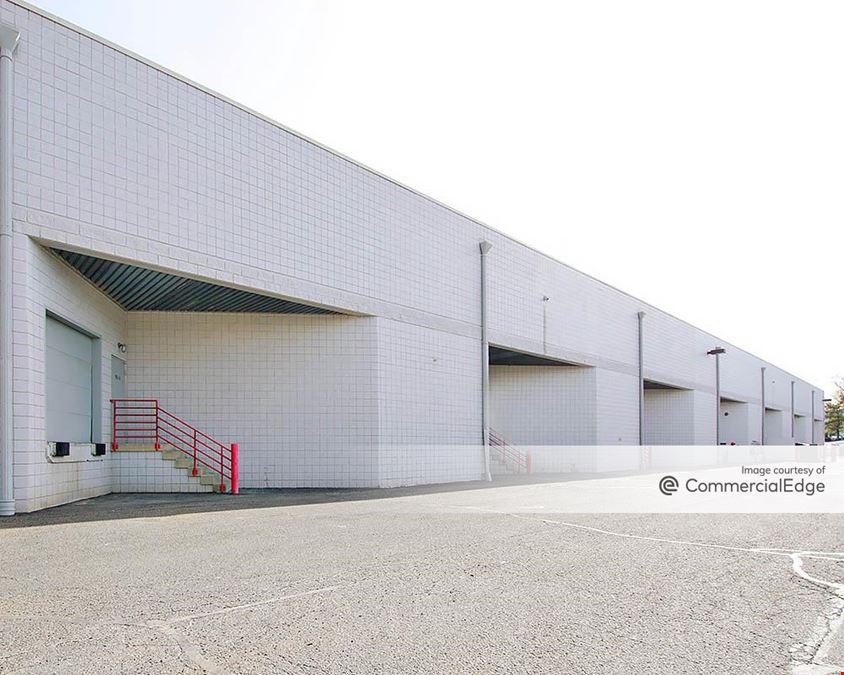 Totowa Commerce Center