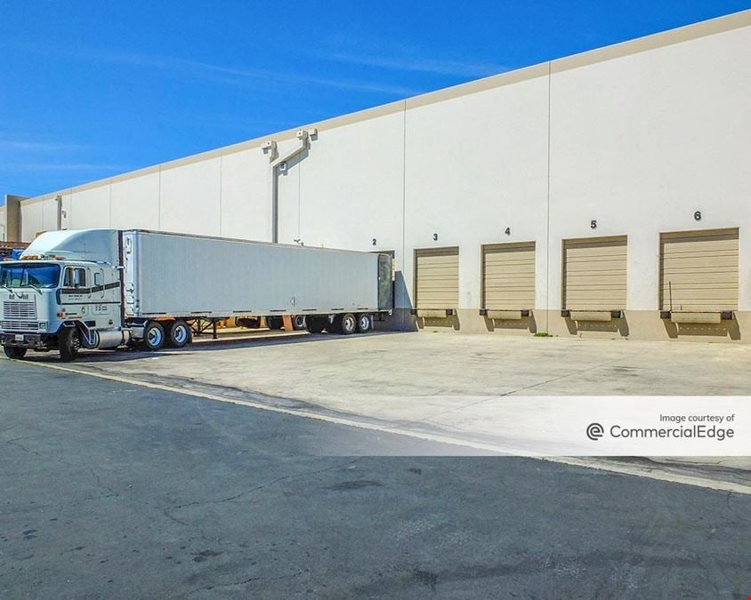 La Mirada Distribution Center