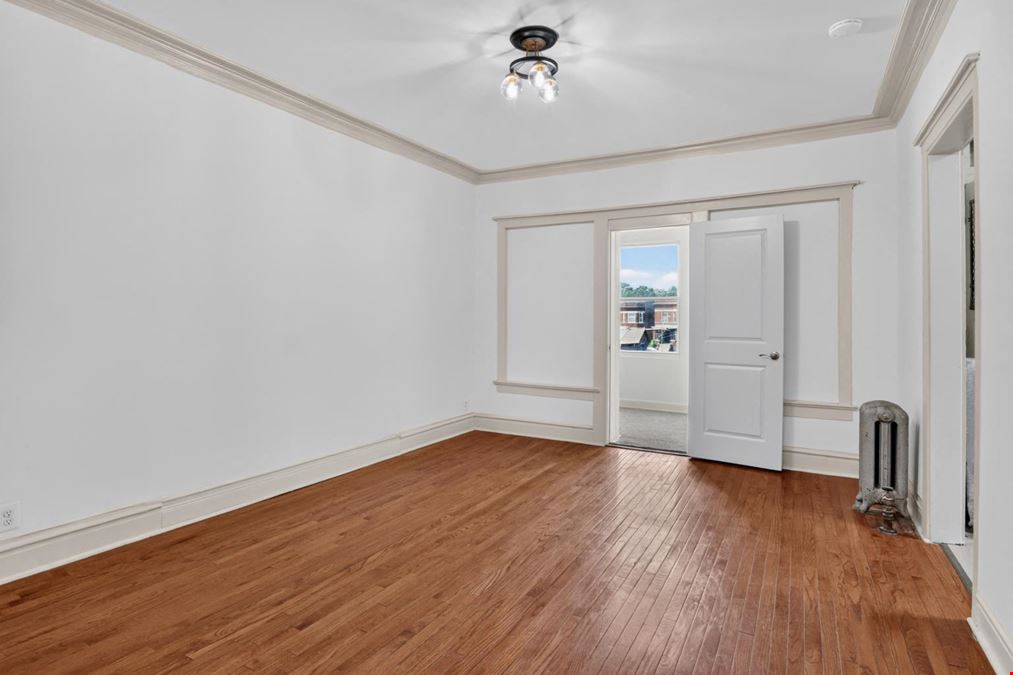 1528 E 74TH PL | 6 Unit Multifamily