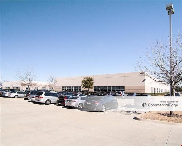4950 Amon Carter Blvd