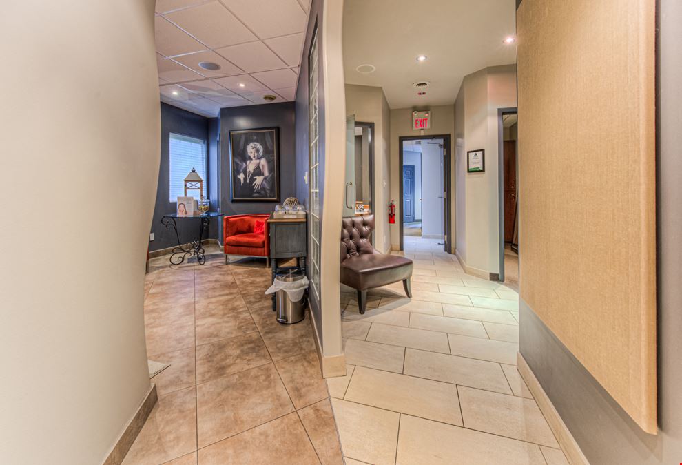 370 University Avenue E., Unit 105