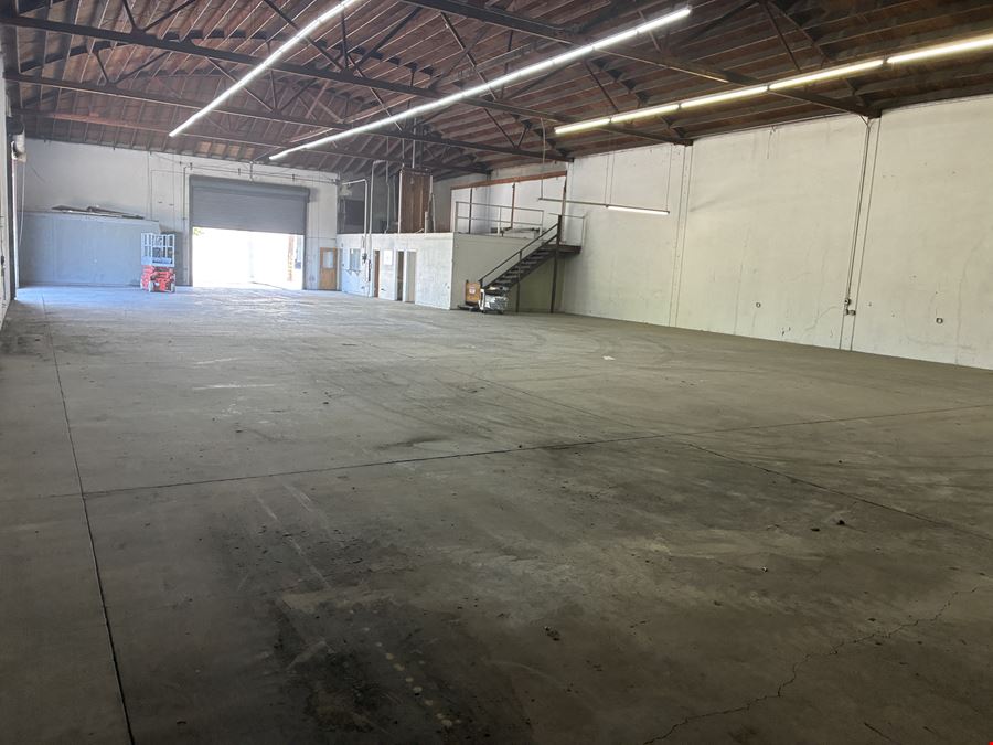 Industrial Building w/ Yard