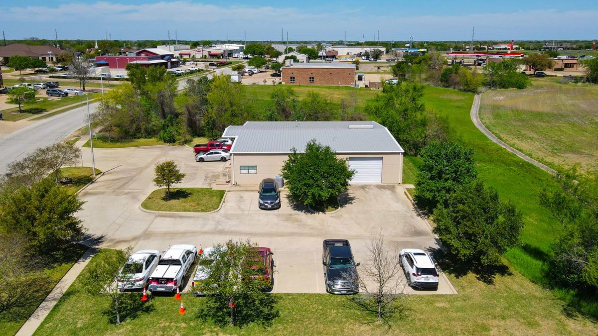 2131 W Briargate Dr
