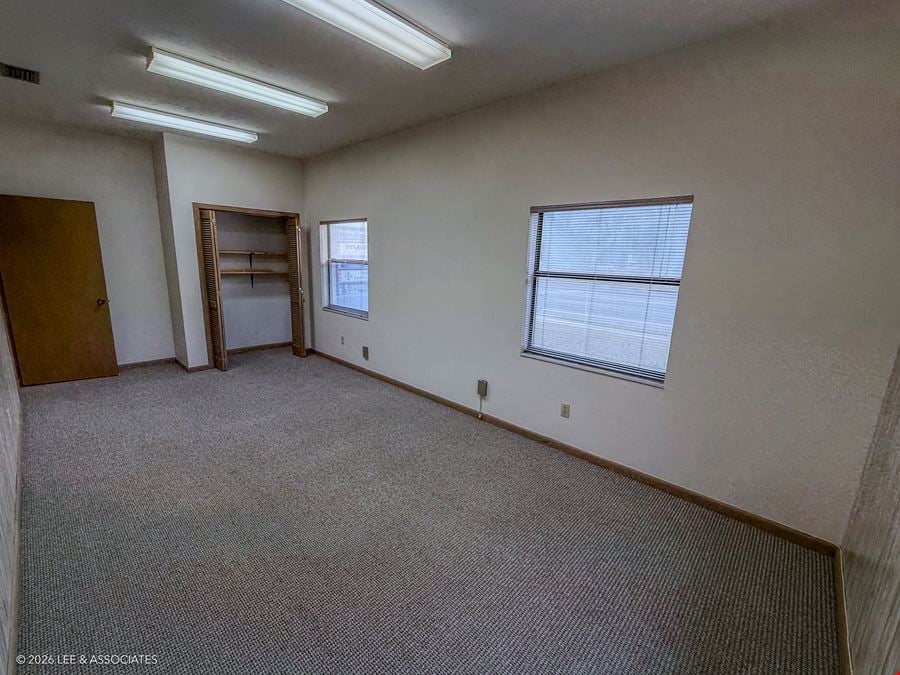 3720 NW 43rd Street Office Condo - End cap