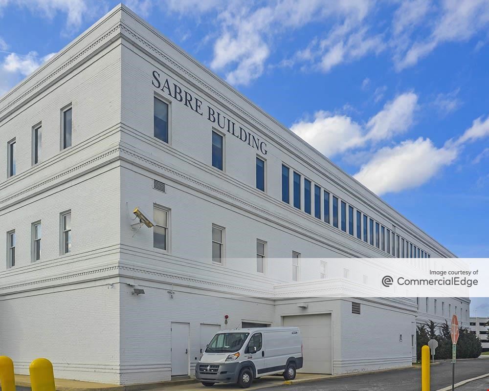 Iron Hill Corporate Center - Sabre Wing
