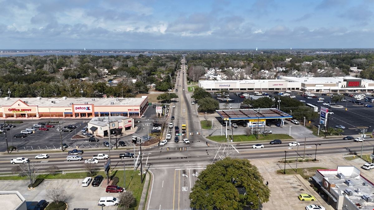 Exceptional Retail Space at Popp's Ferry and Pass Rd