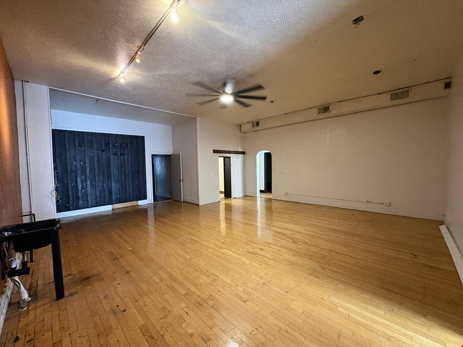 113 E Washington St # 115