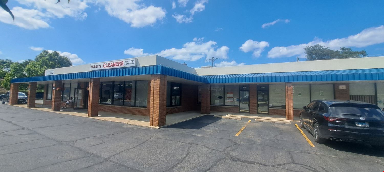 Ravenswood Center Retail | Office Suites Available