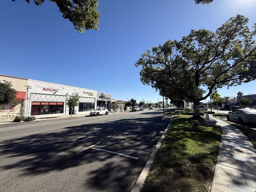 123 S Riverside Ave